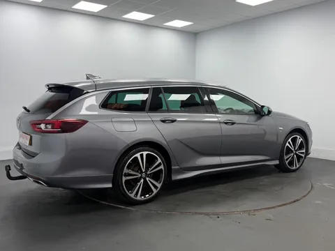 VAUXHALL INSIGNIA DIESEL SPORTS TOURER 2.0 Turbo D SRi Vx-line Nav 5dr