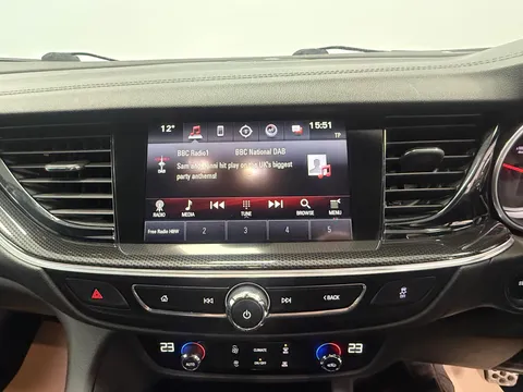 VAUXHALL INSIGNIA DIESEL SPORTS TOURER 2.0 Turbo D SRi Vx-line Nav 5dr