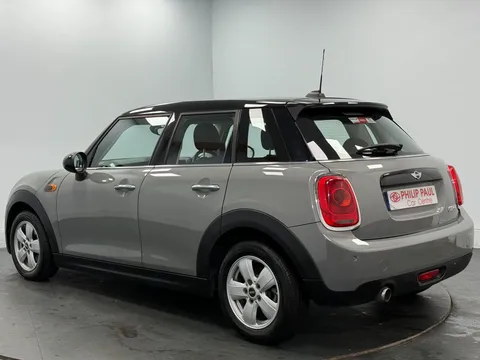 MINI HATCHBACK 1.5 Cooper 5dr