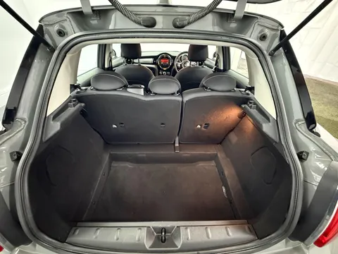 MINI HATCHBACK 1.5 Cooper 5dr