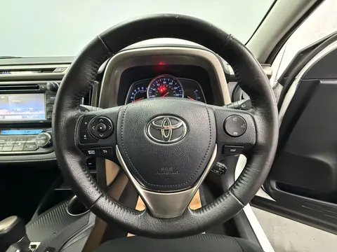 TOYOTA RAV 4 2.2 D-CAT Icon 5dr Auto