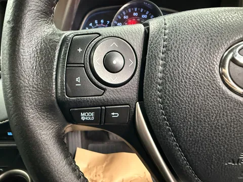 TOYOTA RAV 4 2.2 D-CAT Icon 5dr Auto