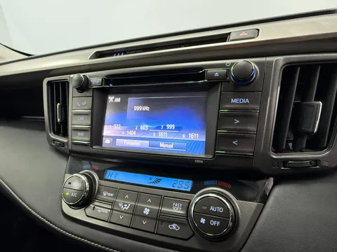 TOYOTA RAV 4 2.2 D-CAT Icon 5dr Auto