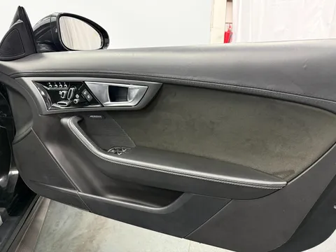 JAGUAR F-TYPE 5.0 Supercharged V8 R 2dr Auto AWD