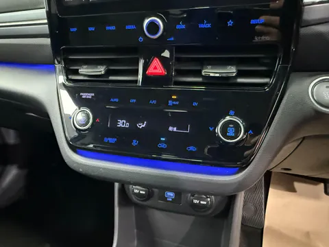 HYUNDAI IONIQ 100kW Premium 38kWh 5dr Auto