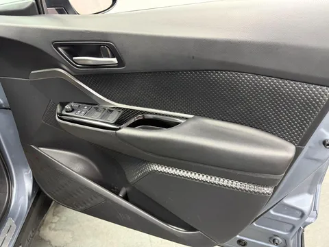 TOYOTA C-HR 1.8 Hybrid GR Sport 5dr CVT