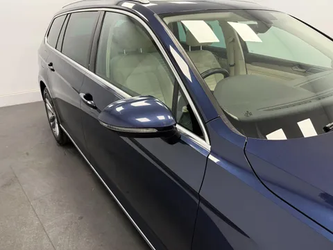 VOLKSWAGEN PASSAT 2.0 TDI GT 5dr [Panoramic Roof]