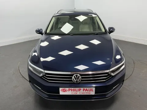 VOLKSWAGEN PASSAT 2.0 TDI GT 5dr [Panoramic Roof]