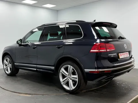 VOLKSWAGEN TOUAREG 3.0 V6 TDI BMT 262 R-Line Plus 5dr Tip Auto