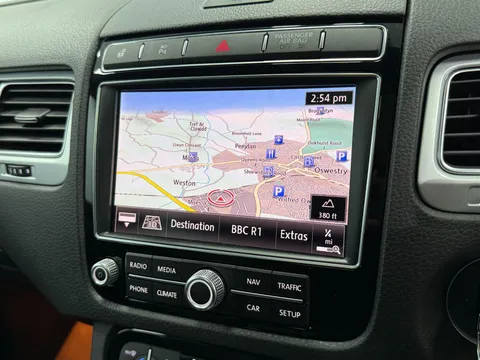 VOLKSWAGEN TOUAREG 3.0 V6 TDI BMT 262 R-Line Plus 5dr Tip Auto