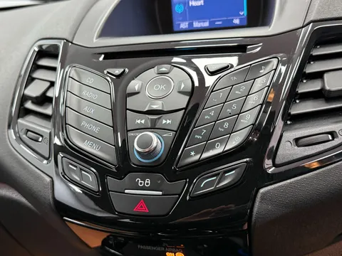 FORD FIESTA 1.25 82 Zetec 3dr