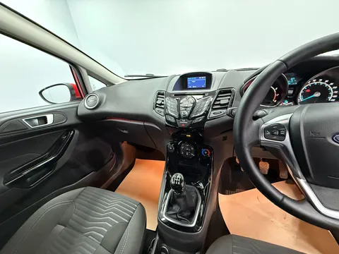 FORD FIESTA 1.25 82 Zetec 3dr