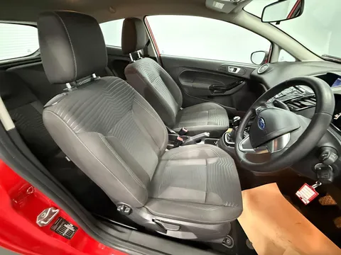 FORD FIESTA 1.25 82 Zetec 3dr