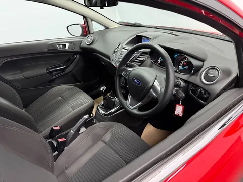 FORD FIESTA 1.25 82 Zetec 3dr