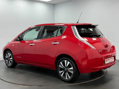 NISSAN LEAF 80kW Tekna 30kWh 5dr Auto