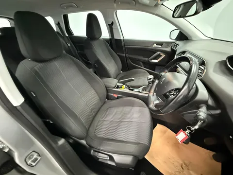 PEUGEOT 308 1.6 BlueHDi 120 Active 5dr