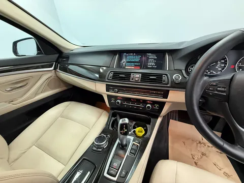 BMW 5 SERIES 520d Luxury 4dr Step Auto