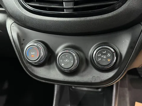 VAUXHALL VIVA 1.0 SE 5dr [A/C]