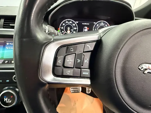 JAGUAR E-PACE 2.0d [240] R-Dynamic HSE 5dr Auto