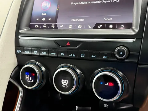 JAGUAR E-PACE 2.0d [240] R-Dynamic HSE 5dr Auto