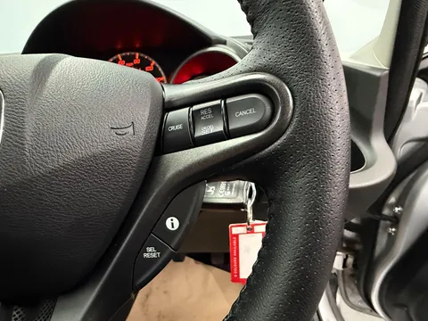 HONDA JAZZ 1.4 i-VTEC ES Plus 5dr