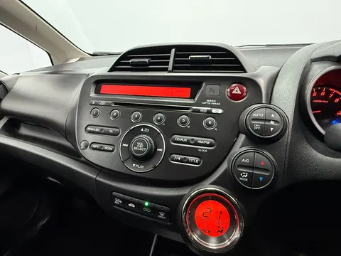 HONDA JAZZ 1.4 i-VTEC ES Plus 5dr