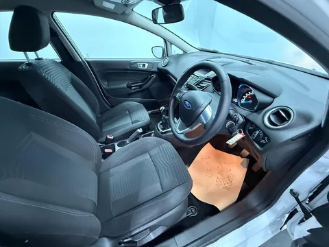 FORD FIESTA 1.5 TDCi Zetec 5dr