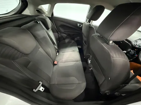 FORD FIESTA 1.5 TDCi Zetec 5dr