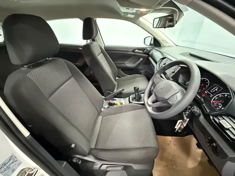 VOLKSWAGEN T-CROSS 1.0 TSI S 5dr
