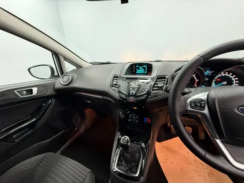 FORD FIESTA 1.5 TDCi Zetec 5dr