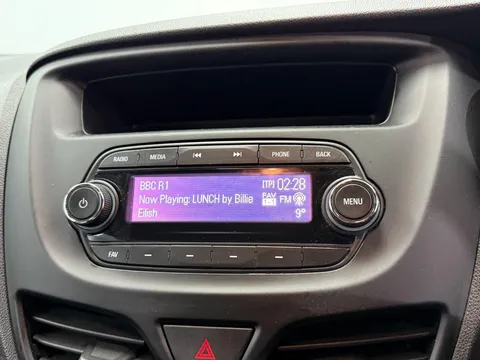 VAUXHALL VIVA 1.0 SE 5dr [A/C]