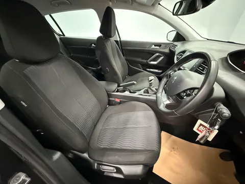 PEUGEOT 308 1.6 BlueHDi 120 Active 5dr