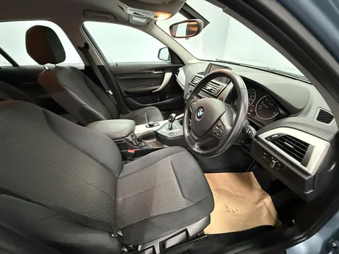 BMW 1 SERIES 116i SE 5dr Step Auto