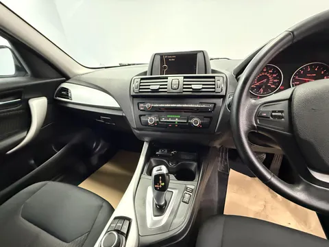 BMW 1 SERIES 116i SE 5dr Step Auto