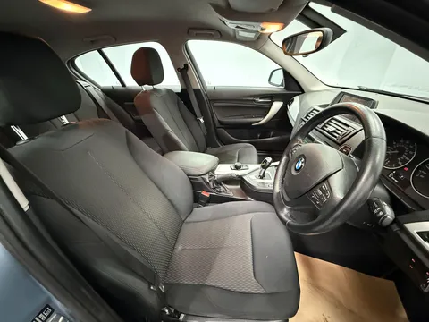 BMW 1 SERIES 116i SE 5dr Step Auto