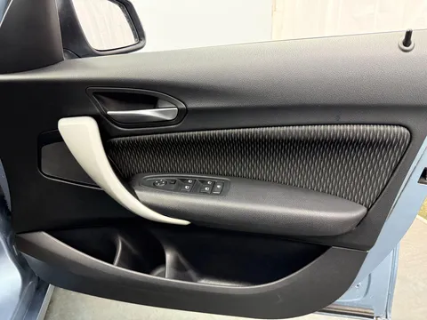 BMW 1 SERIES 116i SE 5dr Step Auto