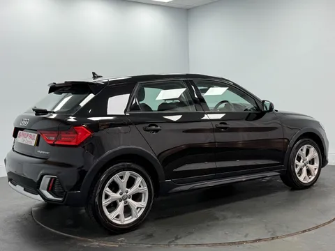 AUDI A1 35 TFSI Citycarver 5dr