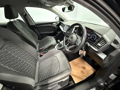 AUDI A1 35 TFSI Citycarver 5dr