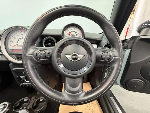 MINI CONVERTIBLE 1.6 Cooper D 2dr