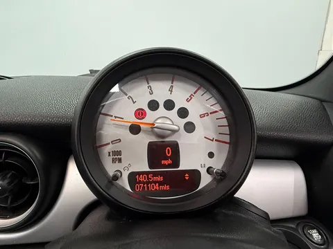 MINI CONVERTIBLE 1.6 Cooper D 2dr