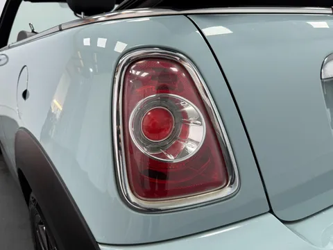 MINI CONVERTIBLE 1.6 Cooper D 2dr