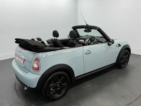 MINI CONVERTIBLE 1.6 Cooper D 2dr