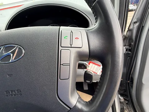 HYUNDAI I800 2.5 CRDi SE 5dr Auto