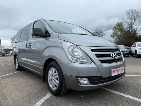 HYUNDAI I800 2.5 CRDi SE 5dr Auto