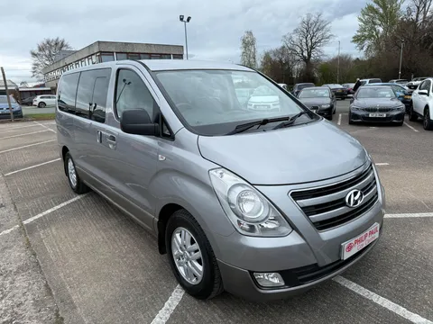 HYUNDAI I800 2.5 CRDi SE 5dr Auto