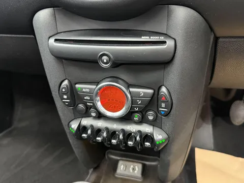 MINI CONVERTIBLE 1.6 Cooper D 2dr