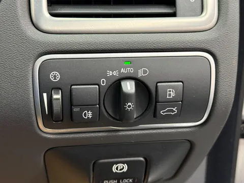 VOLVO XC70 D4 [181] SE Lux 5dr AWD Geartronic