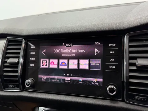 SKODA KODIAQ 2.0 TDI SE 5dr DSG