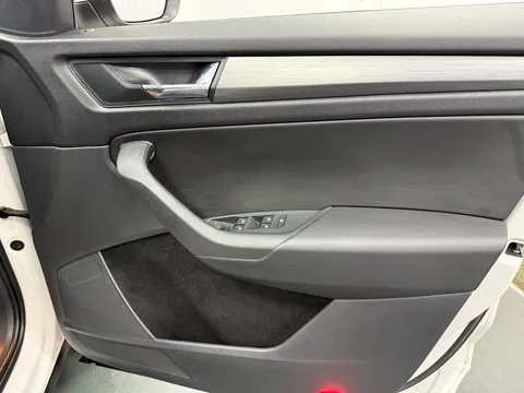 SKODA KODIAQ 2.0 TDI SE 5dr DSG