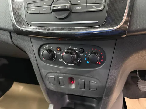 DACIA SANDERO 1.0 SCe Essential 5dr